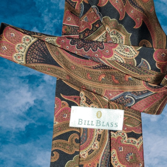 Bill Blass Vintage Silk Necktie - Picture 3 of 4